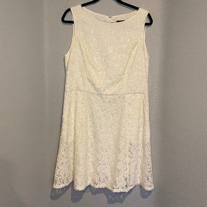 Adriana Papell White Lace sleeveless Dress Size 16